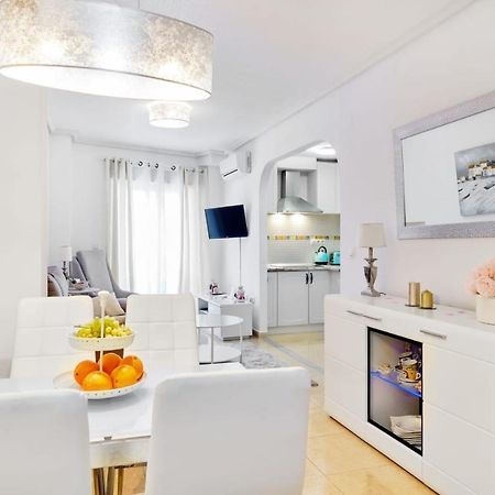 Almudena Playa Del Cura En Torrevieja Apartment Luaran gambar